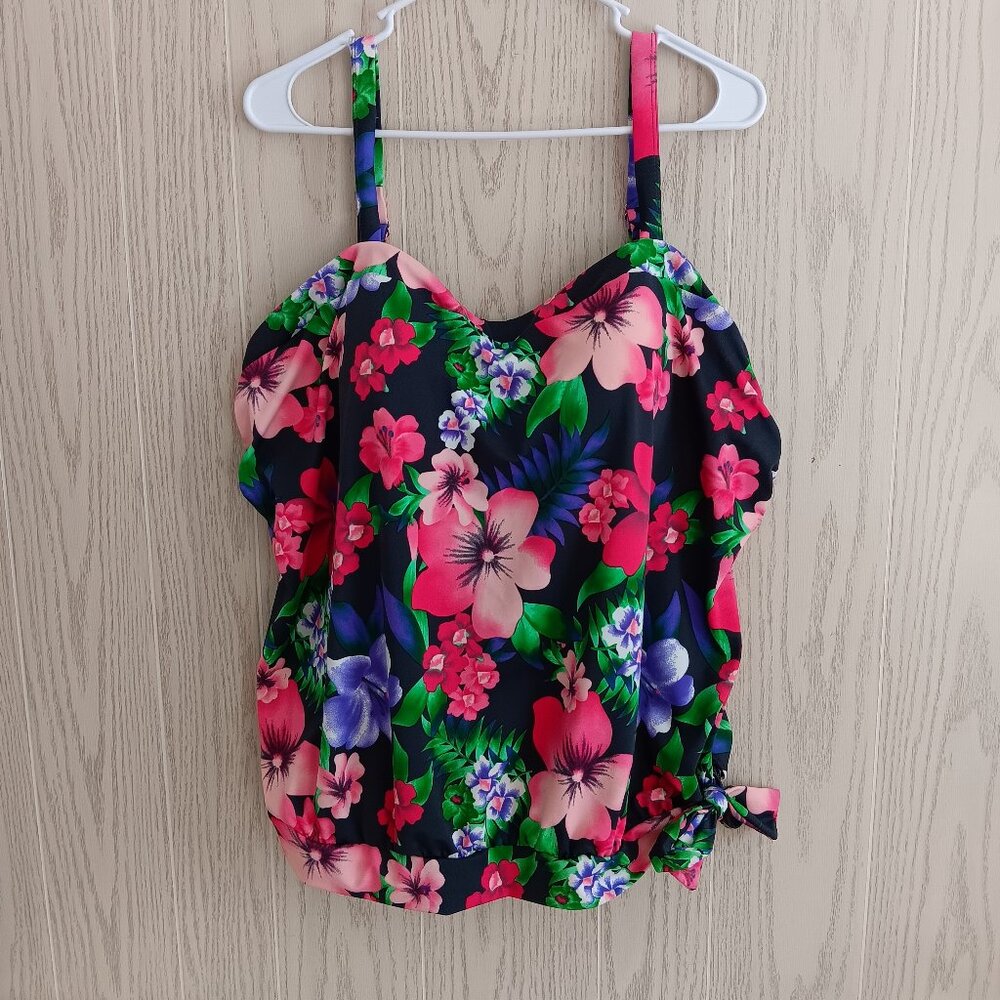 SWIM365 Floral Tropical Swim Tankini Top Women's Size 24W